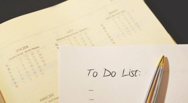 An image of a To Do List and calendar